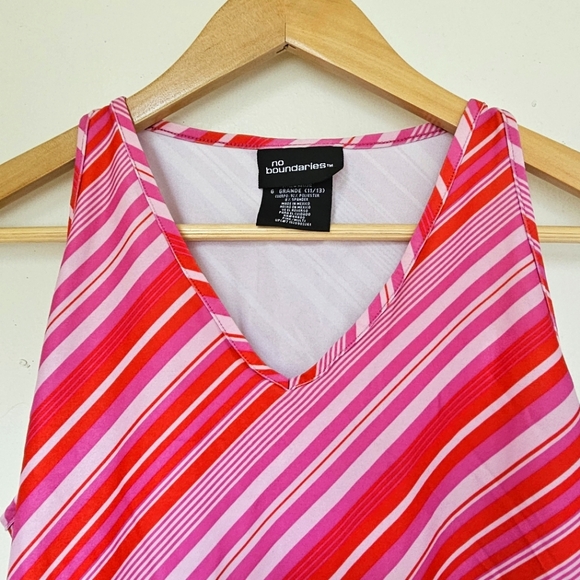 Open back tank top (Jrs L) - Picture 3 of 4